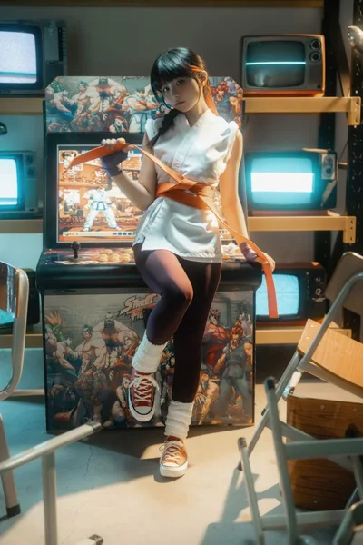 花音葉子 – KOF 坂崎百合