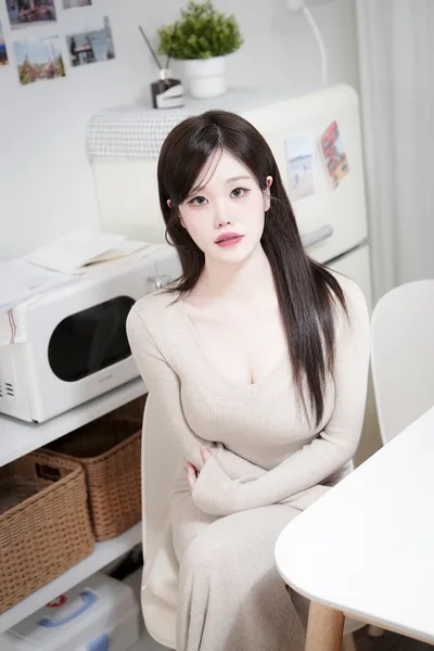 HaEun 하은 – Photobook 「Sweetbed」 Vol.02