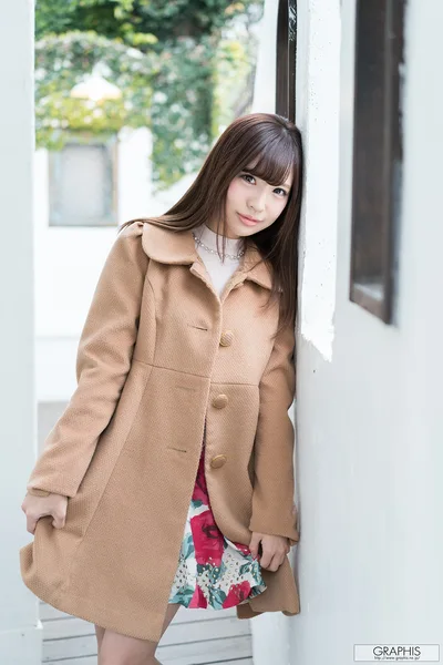 Aya Sazanami 佐々波綾 – Graphis Gals 「Ceylon Wrightia」